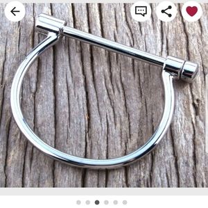 Womans silver bracelet